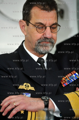 Polska Marynarka Wojenna przejmuje dowodzenie Stalego...