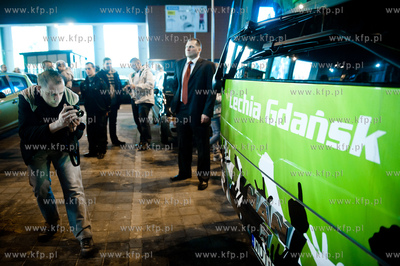 Gdansk. Galeria Przymorze. Prezentacja I druzyny Lechii...