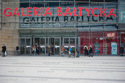 Gdansk. Wrzeszcz. Centrum handlowe Galeria Baltycka.
11.04.2013
fot....