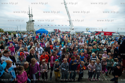 Gdynia. Skwer Kosciuszki. Festyn i pokazy zorganizowany...