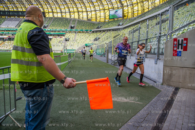 Zawodnicy na trasie II PZU Gdansk Maraton. 
15.05.2016
fot....