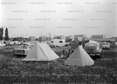 Pole campingowe w Gdansku Jelitkowie. 
20.07.1970
0002507z_lipiec1970
Fot....