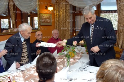 Pan Jozef Hazik ze Slupska obchodzil 100 urodziny.
Nz....