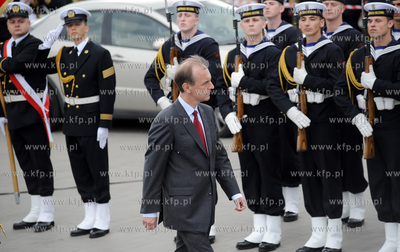 Gdynia. Swieto Marynarki Wojennej. Uroczystosc zmiany...