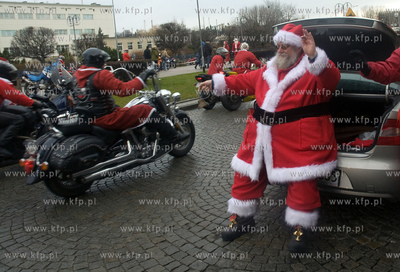 IX Zlot Mikolajow na Motocyklach w Trojmiescie. Na...