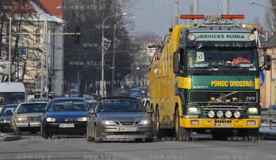 Kierowcy z Gdyni i okolic protestowali wspolnie przeciwko...