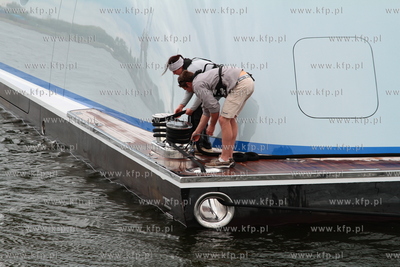 W gdanskim porcie, przy nabrzezu Obroncow Westerplatte,...