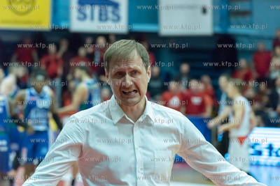 Grupa Sierleccy Czarni Słupsk wygrali 83:77 z Anwilem...