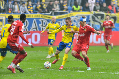 Betclic 1 liga. Arka Gdynia -  Miedź Legnica n/z Dawid...