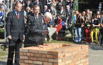 Gdansk. Wmurowania kamienia wegielnego pod budowe Teatru...