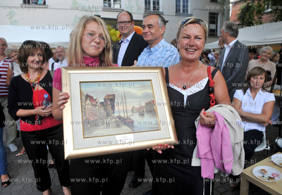Festyn i akcja charytatywna "Zeszyt dla ucznia" na...
