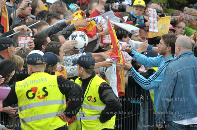 Gniewino miejscowosc na Kaszubach, gdzie znajduje sie...