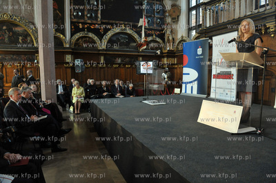 Dwor Artusa w Gdansku. Uroczystosc wreczenia Nagrody...