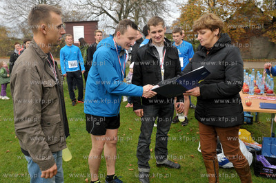 Sulmin (gmina Zukowo). Pierwszy Bieg Sztafetowy Firm...