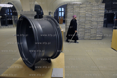 Otwarcie dla zwiedzajach wystawy "Metafora i rzeczywistosc...