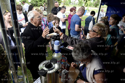 Dni Sąsiadów. Festyn przy parafii Miłosierdzia Bożego...