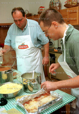 Spotakanie w dworku w SoplachMaciej Kuron gotuje z...