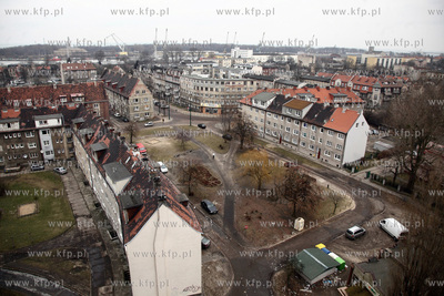 Plac ks. Gustkowicza w Gdansku NowymPorcie.
04.02.2013
fot....