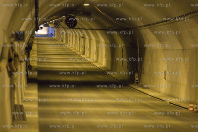 Konferencja prasowa i przejazd zabytkowym autobusem...