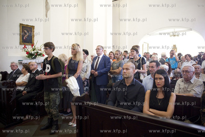 Kaplica Królewska w Gdańsku. Wystawione trumny z...