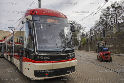 Zajezdnia Wrzeszcz. 12 z 15 tramwajów Pesa Jazz Duo...