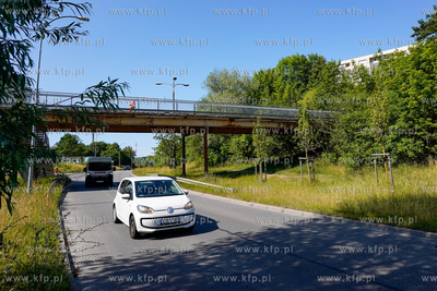 Gdańsk, Suchanino. Kładka dla pieszych nad ul. Powstańców...