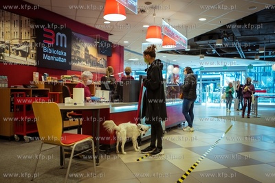 Biblioteka Manhattan ponownie otwarta. Od marca br....