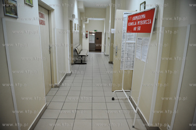 Gdansk. Obwodowa Komisja Wyborcza nr 58 w Szpitalu...