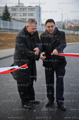 Gdansk. Uroczyste oddanie do uzytku dodatkowego pasa...