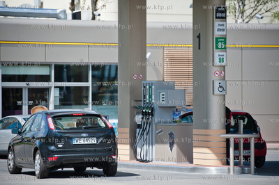 Gdansk. Nowo otwarta stacja benzynowa grupy Lotos....