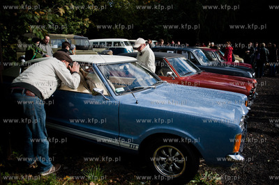 Gdansk Oliwa. Kuznia Wodna. Impreza pt. Pokaz Aut 2012.
Nz...