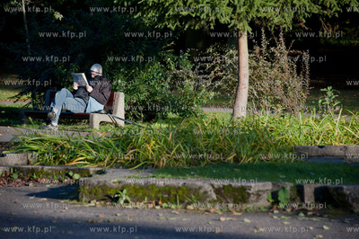 Gdansk. Sloneczne jesienne popoludnie w Parku Orunskim.
17.10.2012
fot....