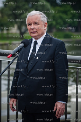 Elblag. Most Gorny. Wspolna konferencja prasowa nowo...