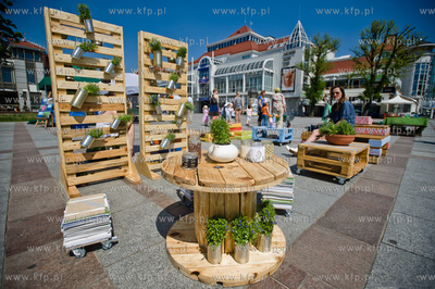 Sopot. Plac Przyjaciol Sopotu. Akcja plenerowa pt....