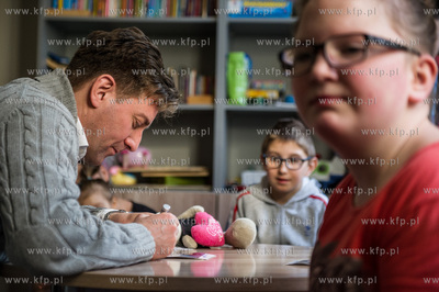 Gdansk. Aktor Rafal Krolikowski odwiedzil dzieci w...