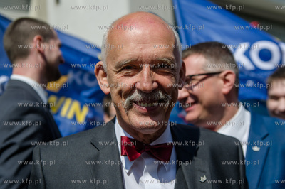 Gdansk. Manifestacja przeciwko podatkowi PIT, zorganizowana...