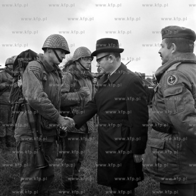 Sekretarz KW PZPR w Gdansku Tadeusz Fiszbach wizytowal...