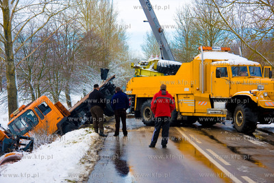 Utrudnienia na drogach spowodowane obfitymi opadami...