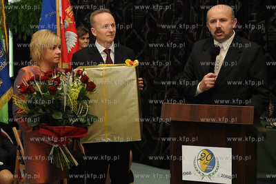 Nadanie imienia Lecha Walesy Gimnazjum nr 1 dzia3ajacym...