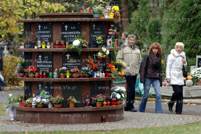 W dniu Wszystkich Swietych Koszalinianie i ich rodziny...