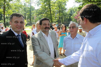 Sopot. Odsloniecie tablicy pamiatkowej honorujacej...