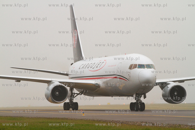 Na gdanskie lotnisko przylecial Boeing 767-200 ER Freighter...