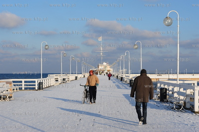 Zimowe molo w Sopocie. 1.02.2012 fot. Jerzy Bartkowski...