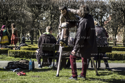 Oliwa, Park Oliwski. II Festiwal Etnowiosnowisko. Happening...