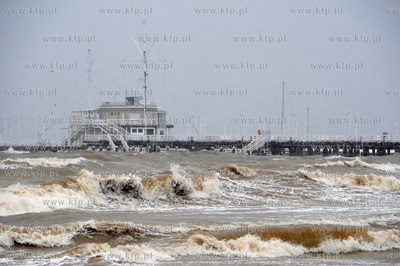 Sopot. Wichura i sniezyca w Sopocie. 05.01.2017 fot....