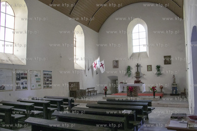 Zamek krzyżacki komornicki w Bezławkach w województwie...