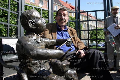 Dzisiaj niemiecki pisarz Gunter Grass, goszczacy w...