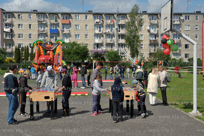 Festyn Osiedlowy w ramach Dni Sasiadow na terenie Gimnazjum...