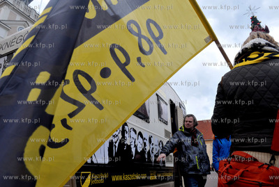 Wejherowo, Plac Jakuba Wejhera. Start Knegobusa Radia...