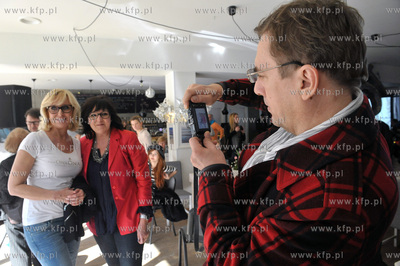 Zatoka Kobiet czyli Dzien Kobiet w Zatoce Sztuki w...